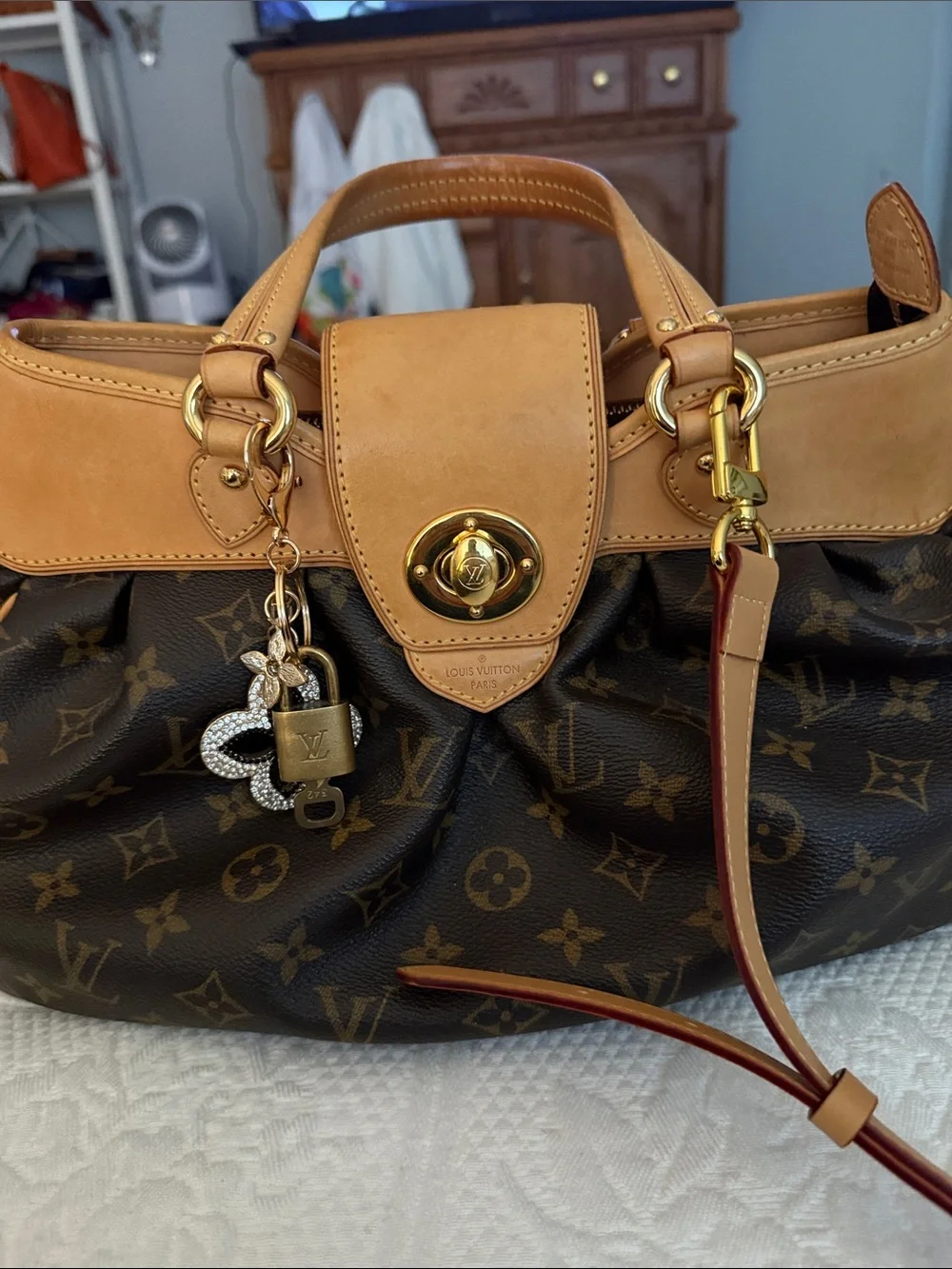 Louis Vuitton Monogram Canvas Brown & Tan Shoulder Satchel comes with COA